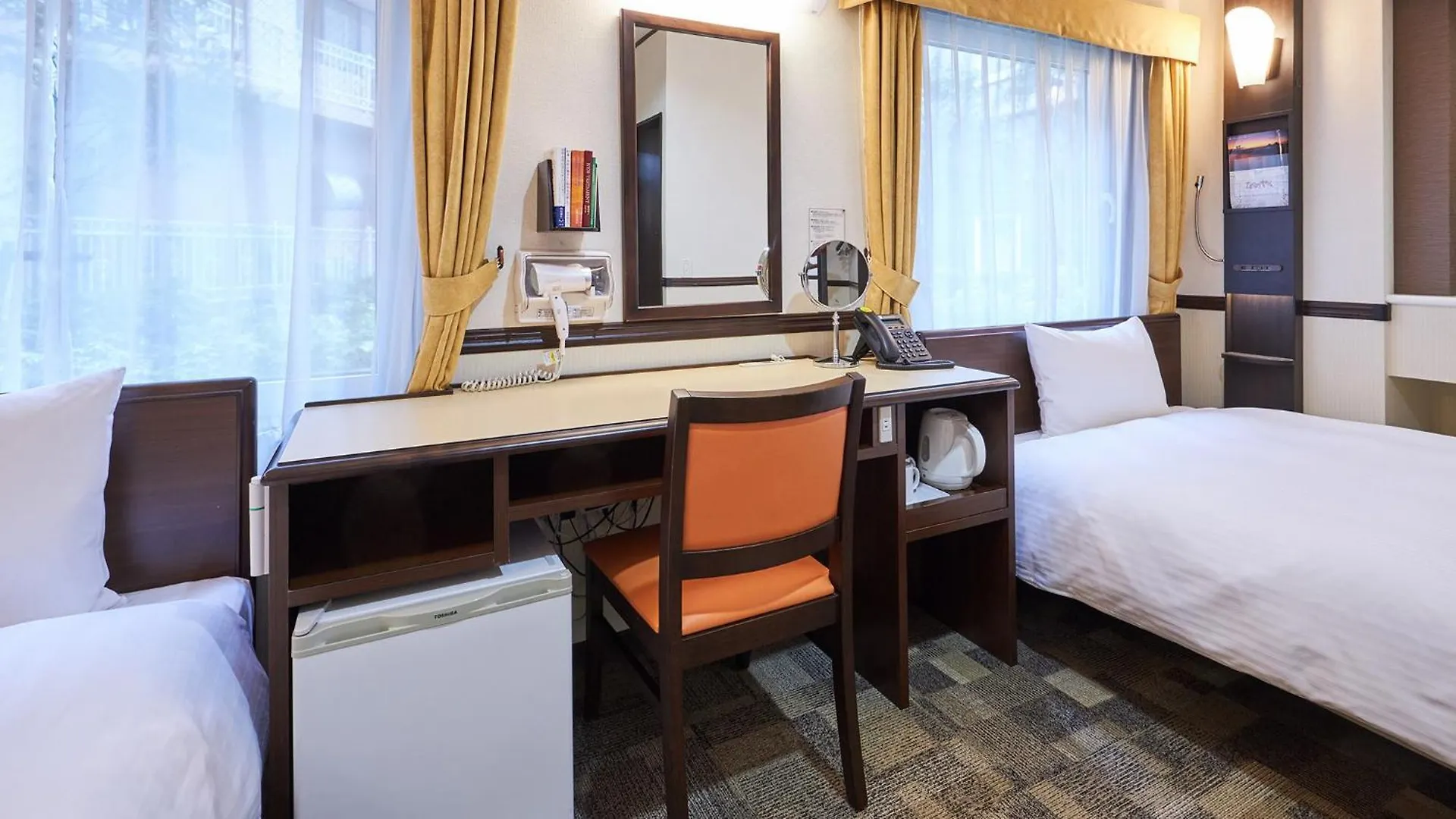 Toyoko Inn Tokyo Nihombashi Zeimusho Mae Otel