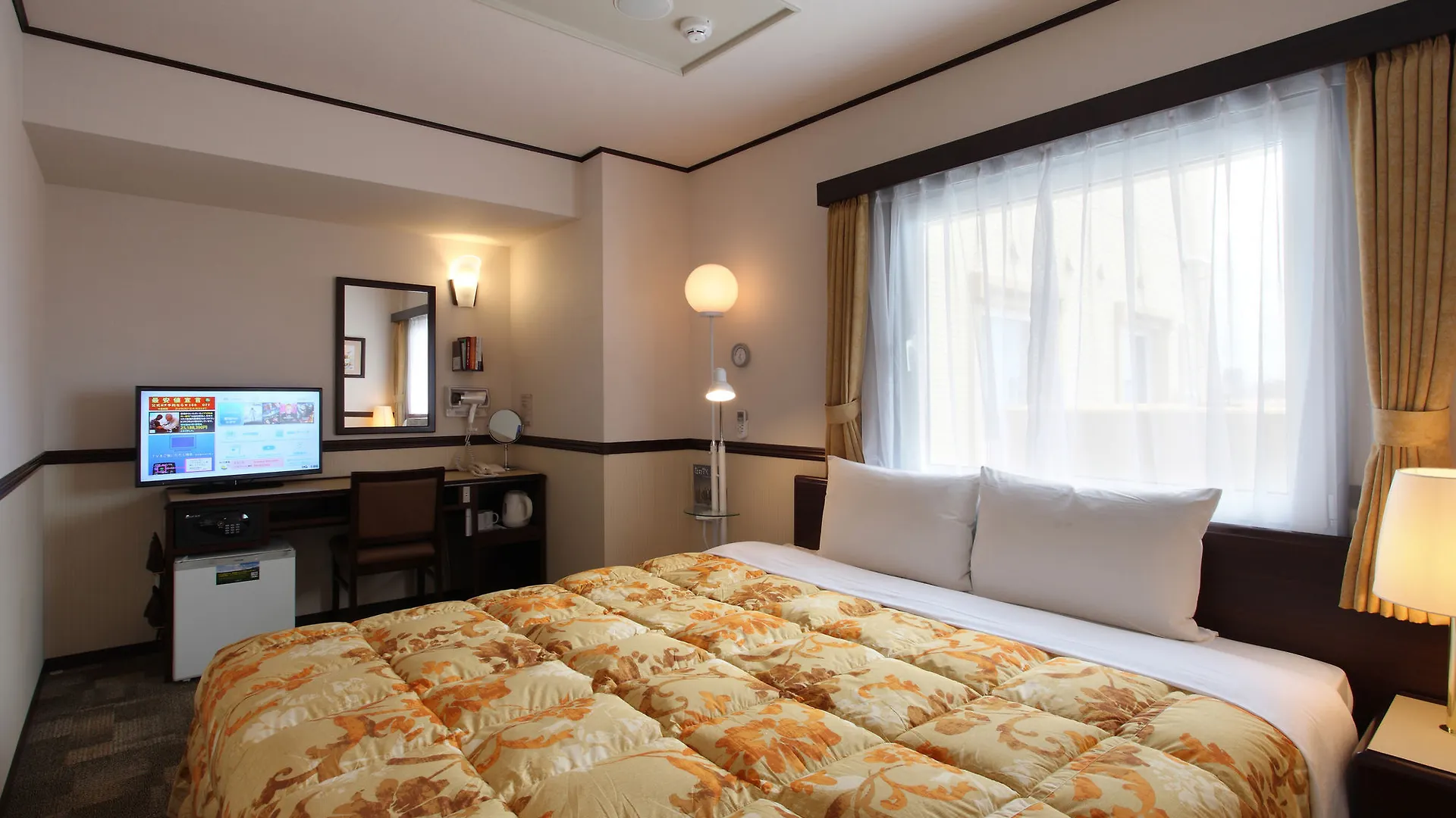 Otel Toyoko Inn Tokyo Nihombashi Zeimusho Mae