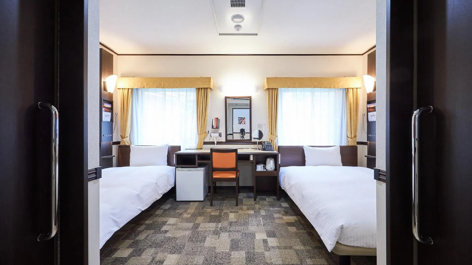 Toyoko Inn Tokyo Nihombashi Zeimusho Mae